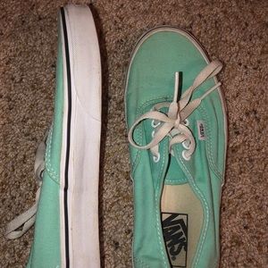 Blue Vans (mint)